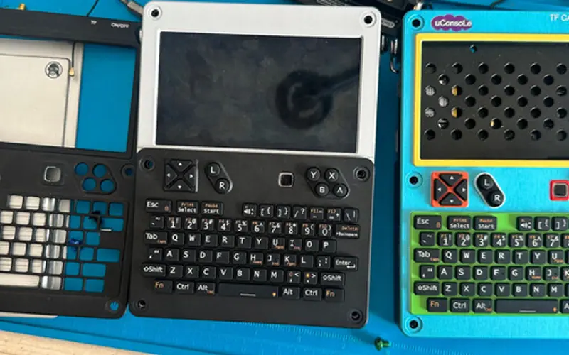 Preview image from ClockworkPi forum for “hack2you keyboard with a BlackBerry 9900 optical trackpad”
